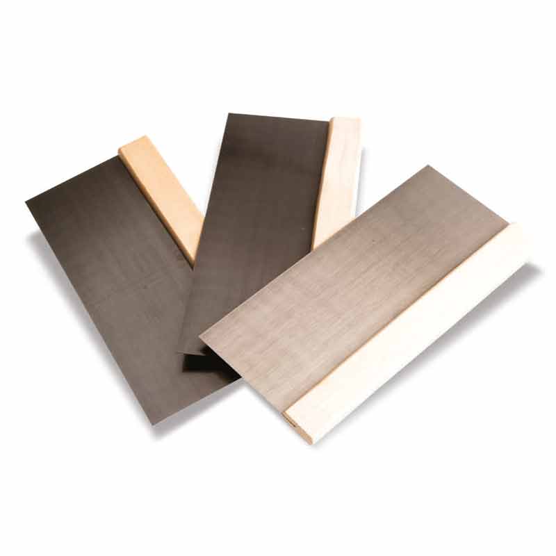 PAINT SCRAPPER (WOOD HANDLE)