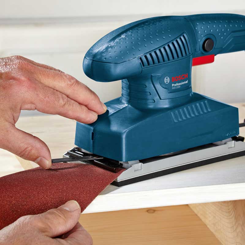 BOSCH -  ORBITAL SANDER - GSS 2300