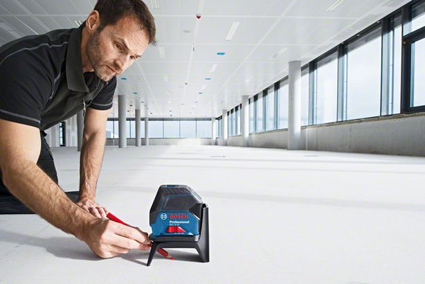 BOSCH-GCL 2-15 + BT 150 STAND